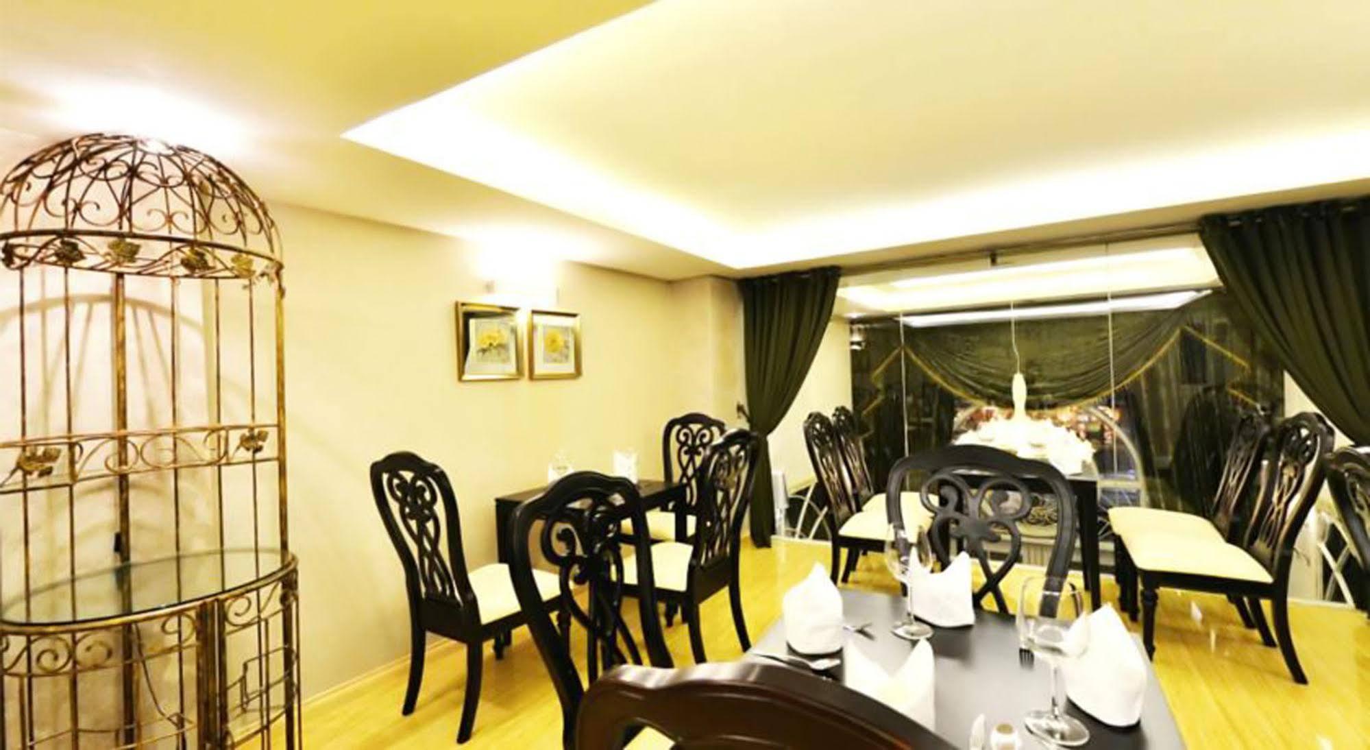 Mayana Hotel Da Nang Buitenkant foto