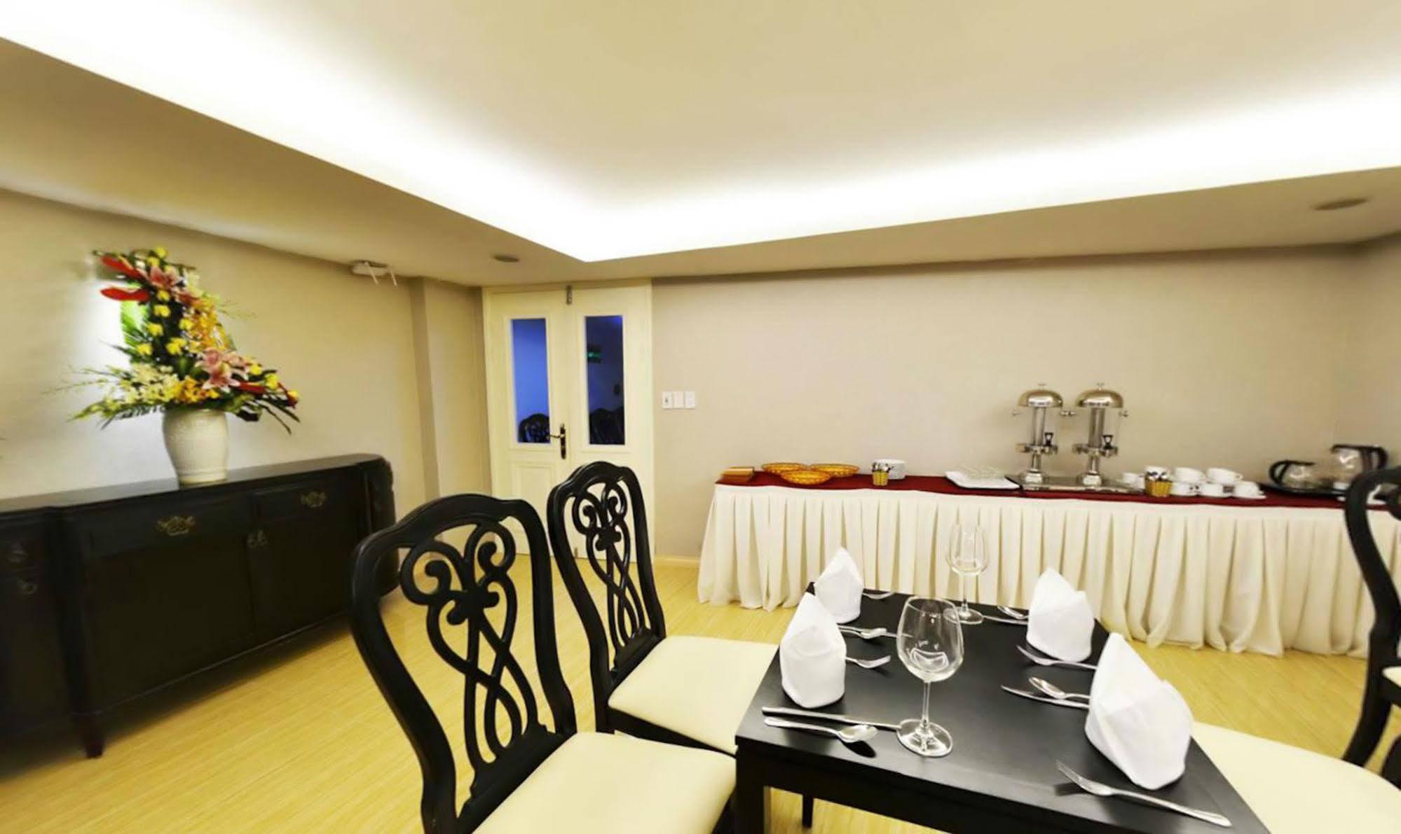 Mayana Hotel Da Nang Buitenkant foto